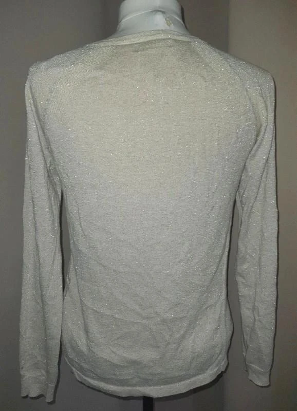Light sparkling V-neck sweater women’s size 38 - M – photo 6